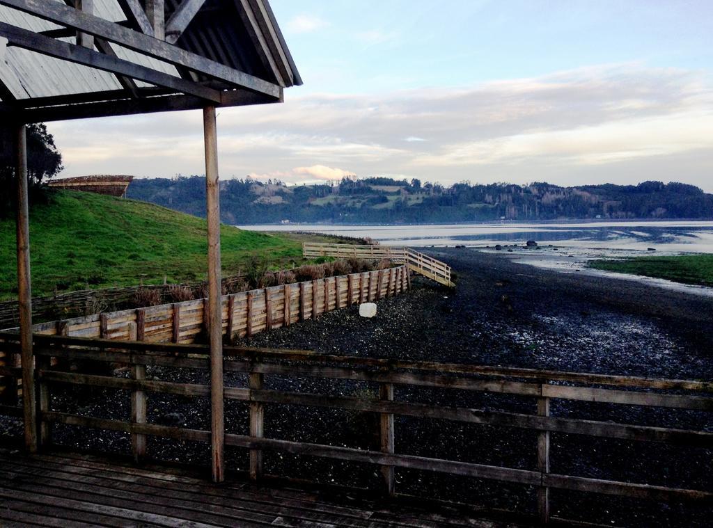 Cabanas Palafitos Los Pescadores Кастро Екстер'єр фото
