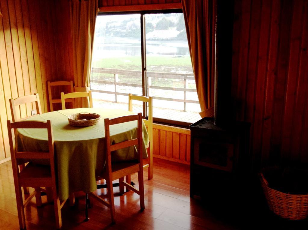 Cabanas Palafitos Los Pescadores Кастро Номер фото